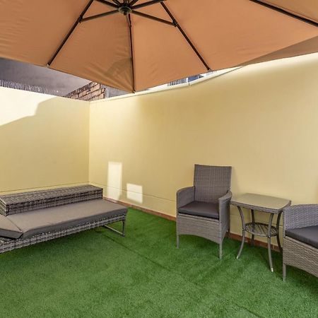 Gorgeous Apt With A Large Private Terrace Valencia Exterior photo